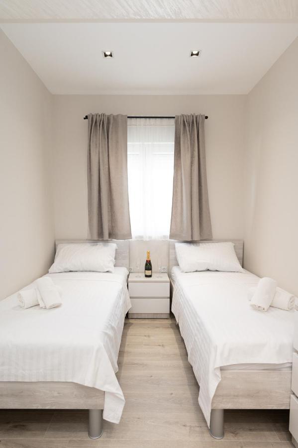 Luxury Apartman Imperio Σίμπενικ Εξωτερικό φωτογραφία
