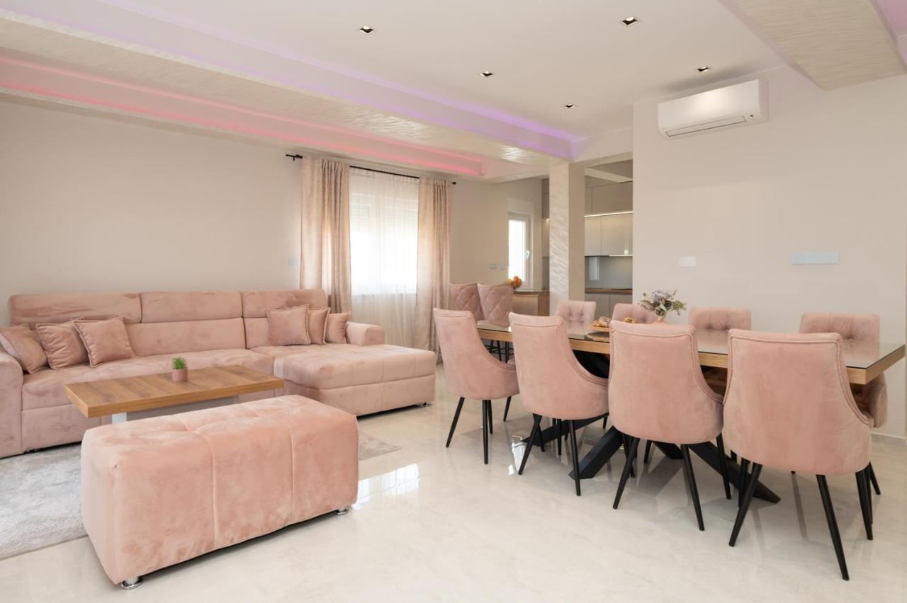 Luxury Apartman Imperio Σίμπενικ Εξωτερικό φωτογραφία